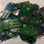 carte-telephone-GSM-doree