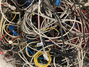 Câble électrique et informatique avec prises
